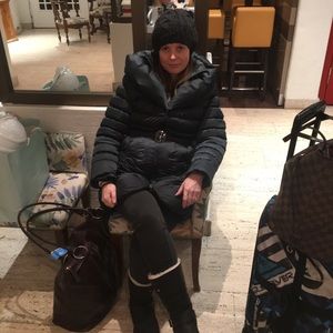 Meet your Posher, Laura